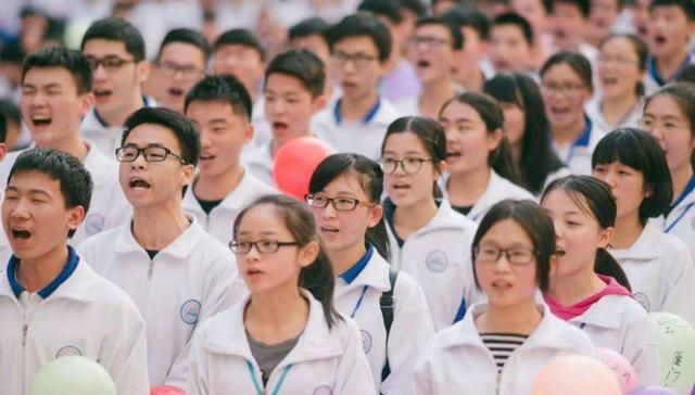 中考迎来新政策,这几门学科分数将会提升,2022年有望实施休闲区蓝鸢梦想 - Www.slyday.coM