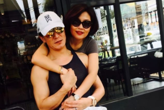 主持人李咏逝世三周年,哈文仅一个字悼念,女儿法图麦尚未发声休闲区蓝鸢梦想 - Www.slyday.coM 主持人李咏逝世三周年,哈文仅一个字悼念,女儿法图麦尚未发声休闲区蓝鸢梦想 - Www.slyday.coM