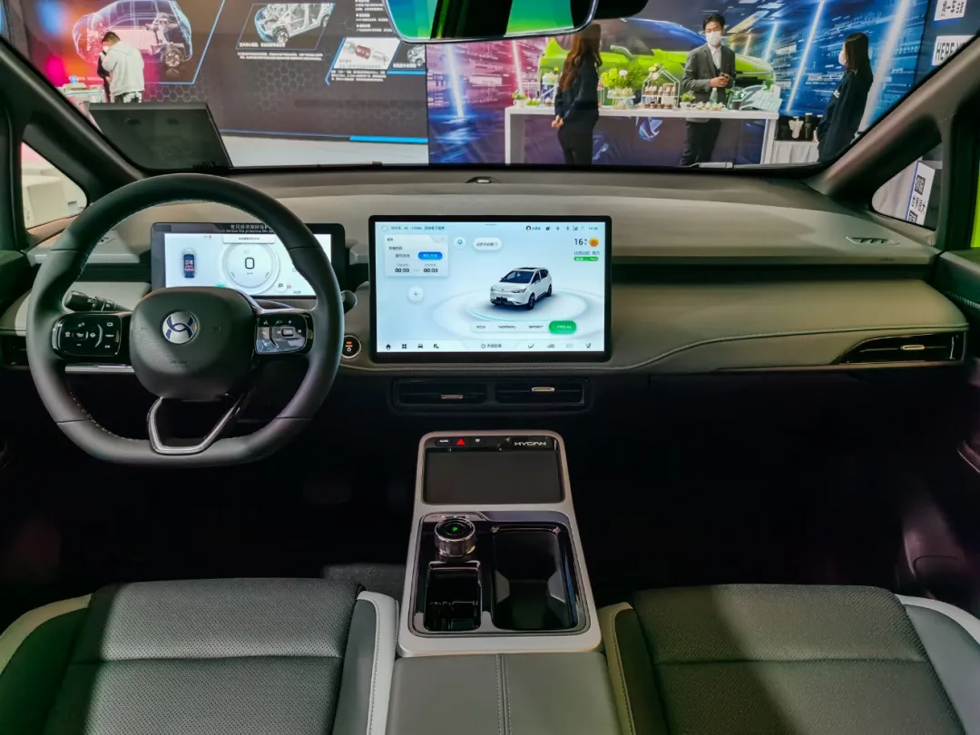 am车镜试驾合创z03 年轻人的百变大玩具