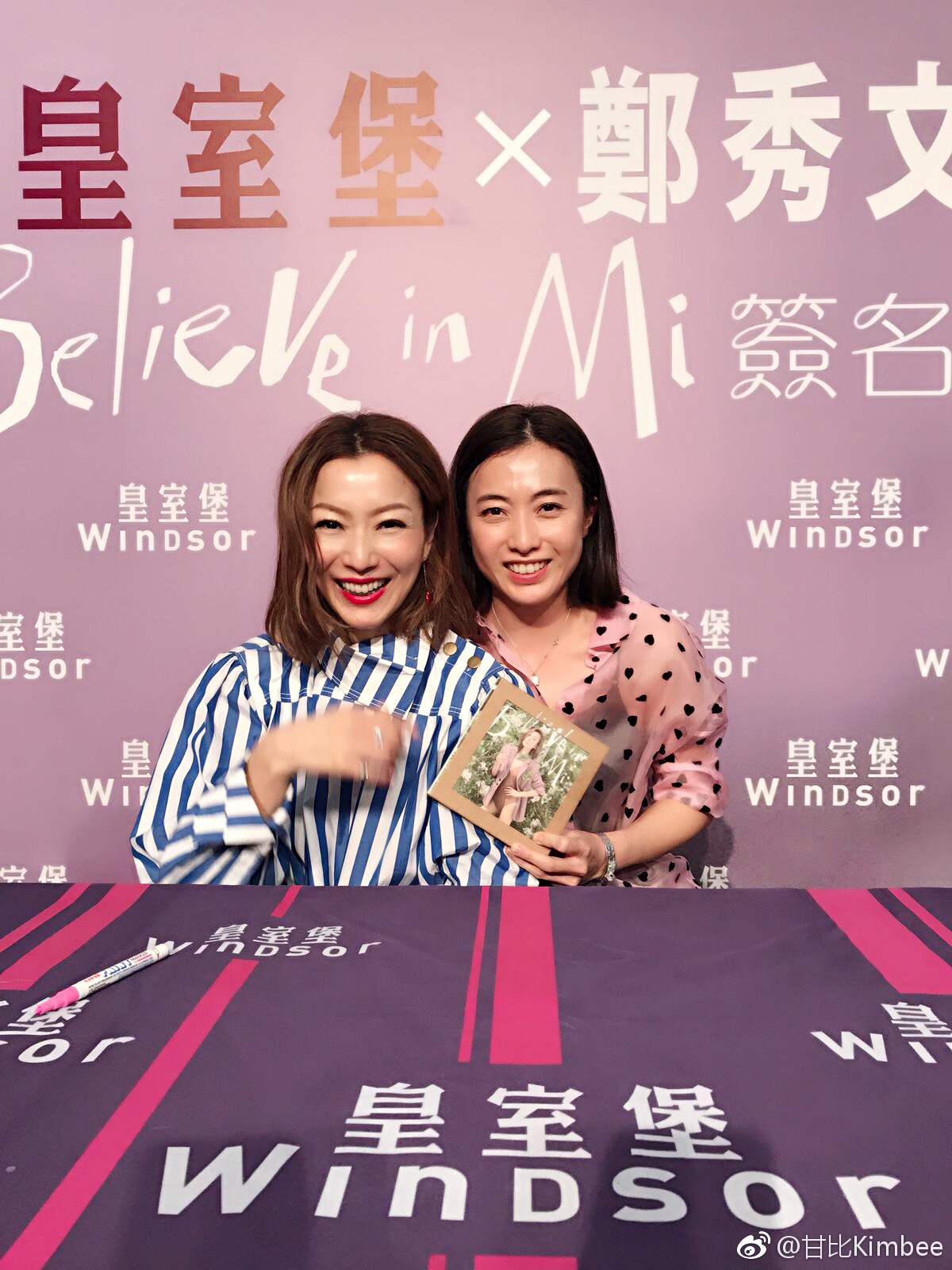 郑秀文为甘比庆42岁生日,闺蜜合照笑容恬淡,天后富婆谱写真友谊|甘比