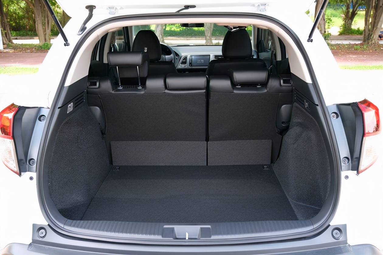 年轻人心仪的suv本田缤智对比大众探歌该首选哪款