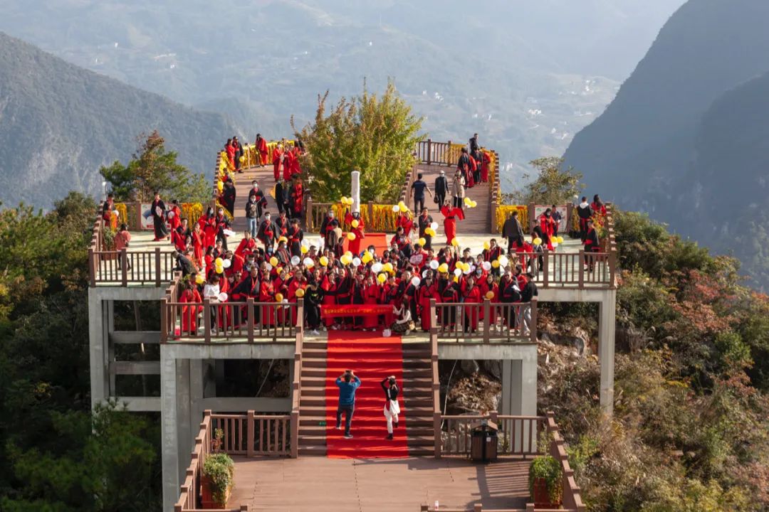 三峡早播｜警惕！本轮疫情已波及11省份，扩散风险仍在加大……招2914人！本周报名！休闲区蓝鸢梦想 - Www.slyday.coM