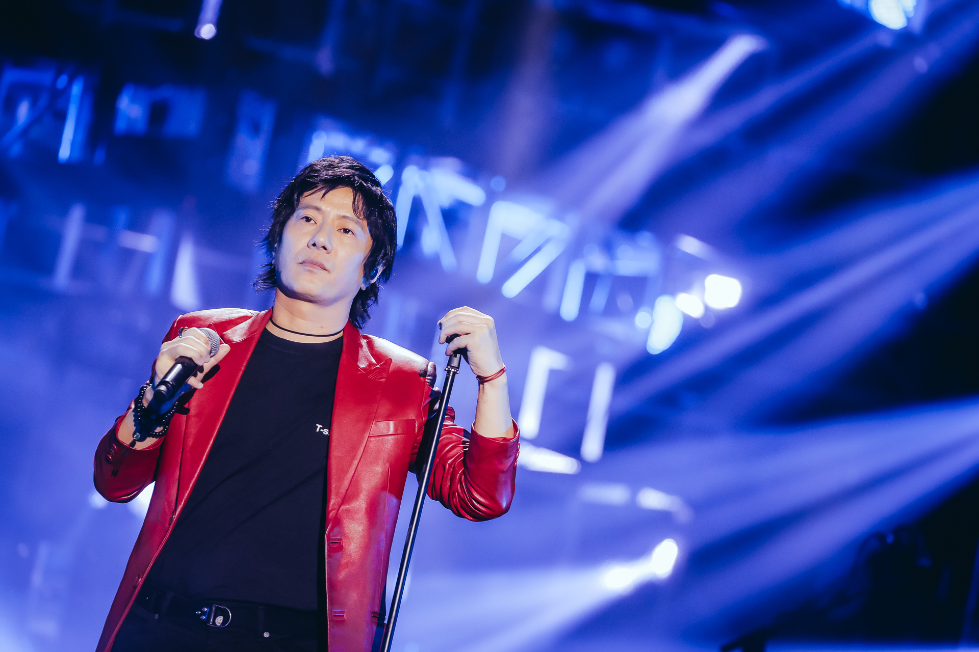 时隔四年终于等到了郑钧的新巡演