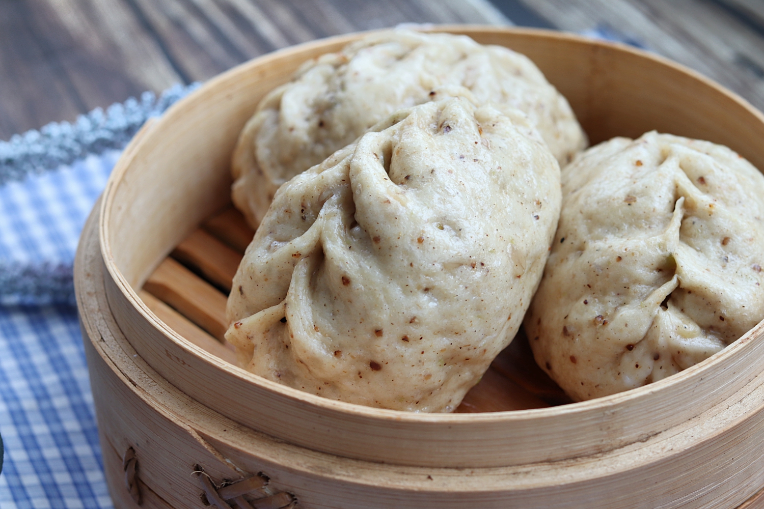 在家做萝卜丝海蛎子杂粮包,鲜美可口,味道太好了,家人都爱吃|海蛎子|