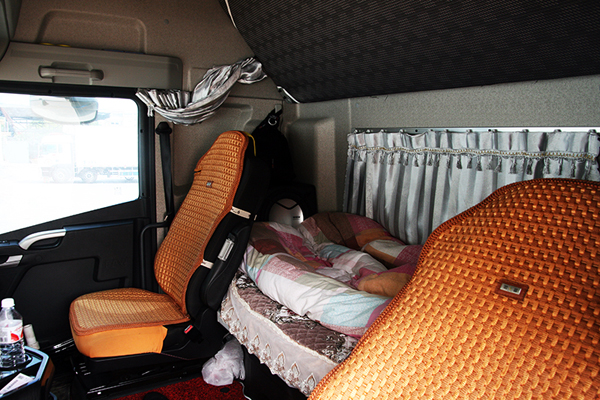 "jh6的卧铺更是值得称道,很舒适.