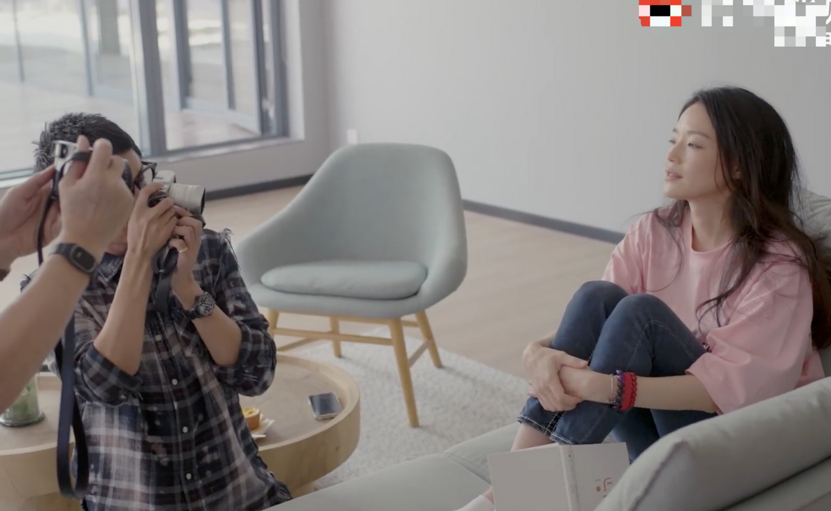 陈坤舒淇相处太放松,对镜头举脚丫毫无包袱,称和周迅三人是亲人