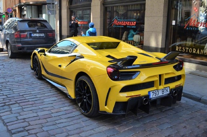 法拉利ferrari488spidermansorysiracusa4xx