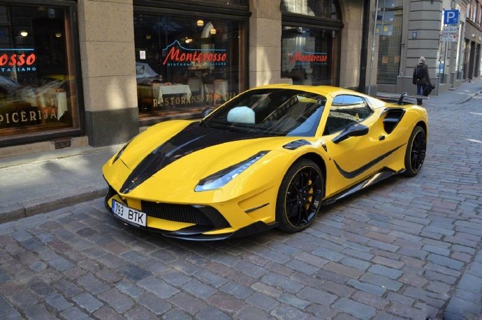 法拉利ferrari488spidermansorysiracusa4xx