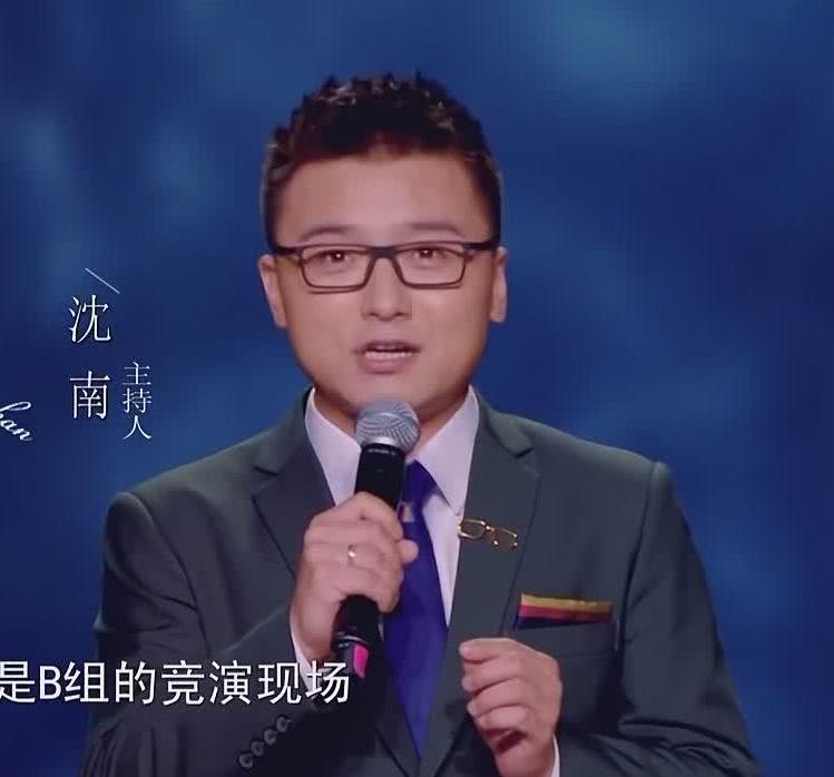 年好声音的播出,沈楠在节目组的盛情邀请之下果断选择辞去当前的工作