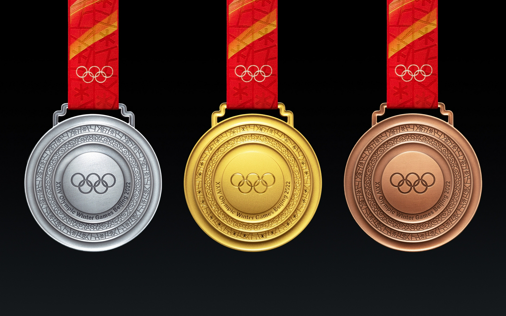 冬奥会金银铜奖牌（正面）。北京冬奥组委供图