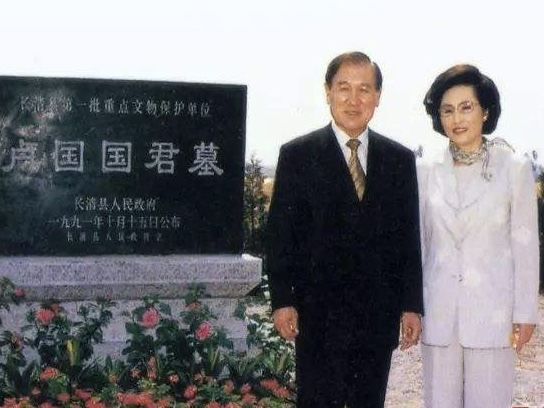 韩国前总统卢泰愚病逝：任内完成中韩建交 曾赴山东寻根（图）休闲区蓝鸢梦想 - Www.slyday.coM