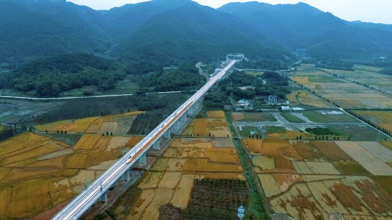 杭台高铁段联调联试跑出最高时速通车后联通宁杭高铁