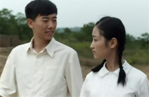 父母爱情江亚菲为了少年一份情愫是在故意等着王海洋吗
