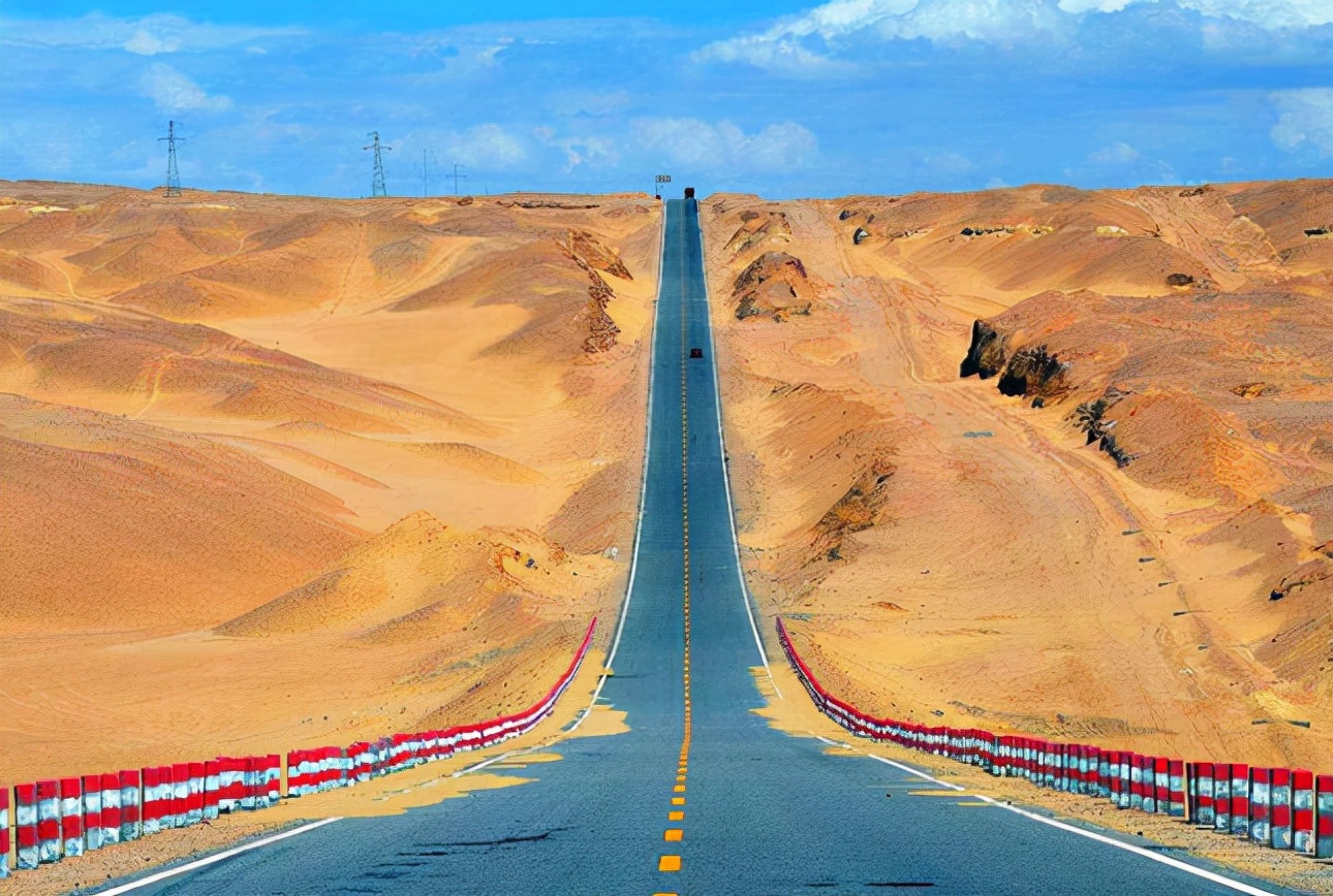 创吉尼斯世界纪录中国在沙漠修了条公路老外不亏是基建狂魔