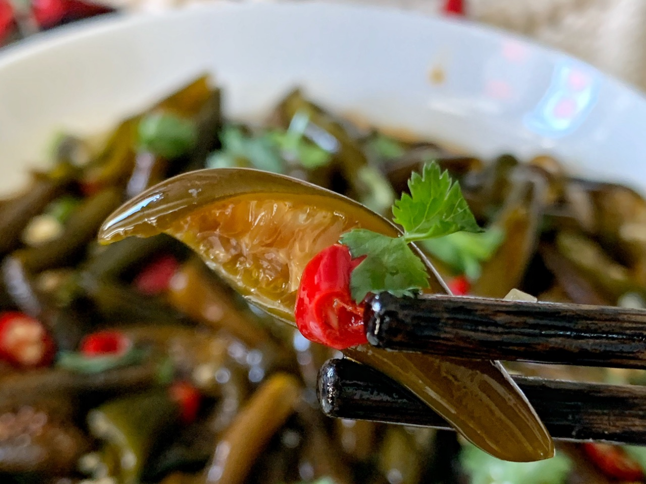 家常酸辣海茸,酸辣开胃,拌一拌就上桌,家人抢着吃|海藻|家常|香菜