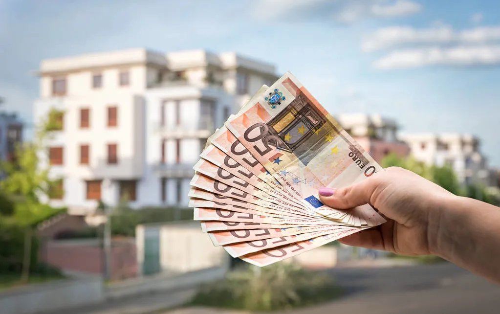 特斯拉星链计划落地希腊经济复苏购房移民房价上涨