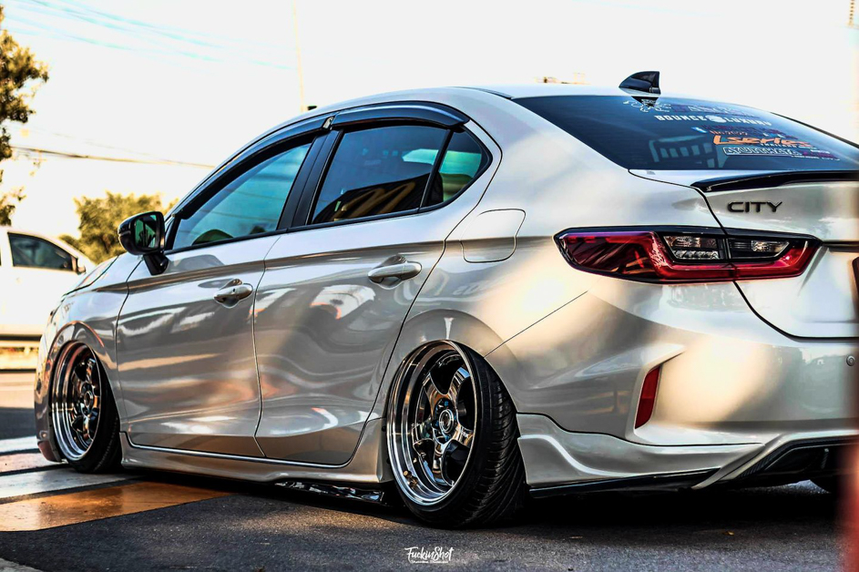 看看泰国车友爆改的超低趴风格2020本田锋范这外形你喜欢吗