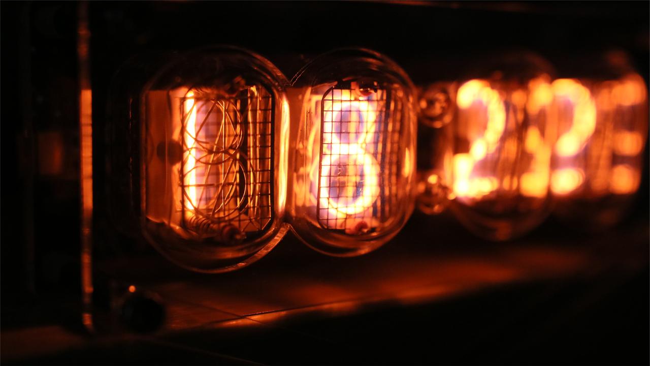 讲堂军库in-12a辉光管时钟,苏联原装辉光管,寿命高达10000小时