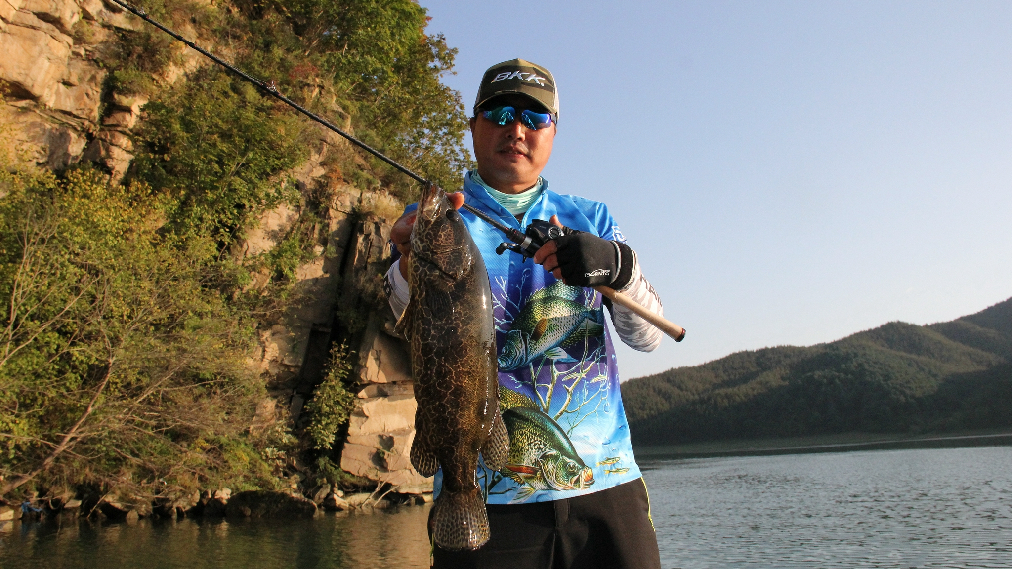 新闻看点# 在国内,鳜鱼的种种类有很多,如我们常见的翘嘴鳜,斑鳜