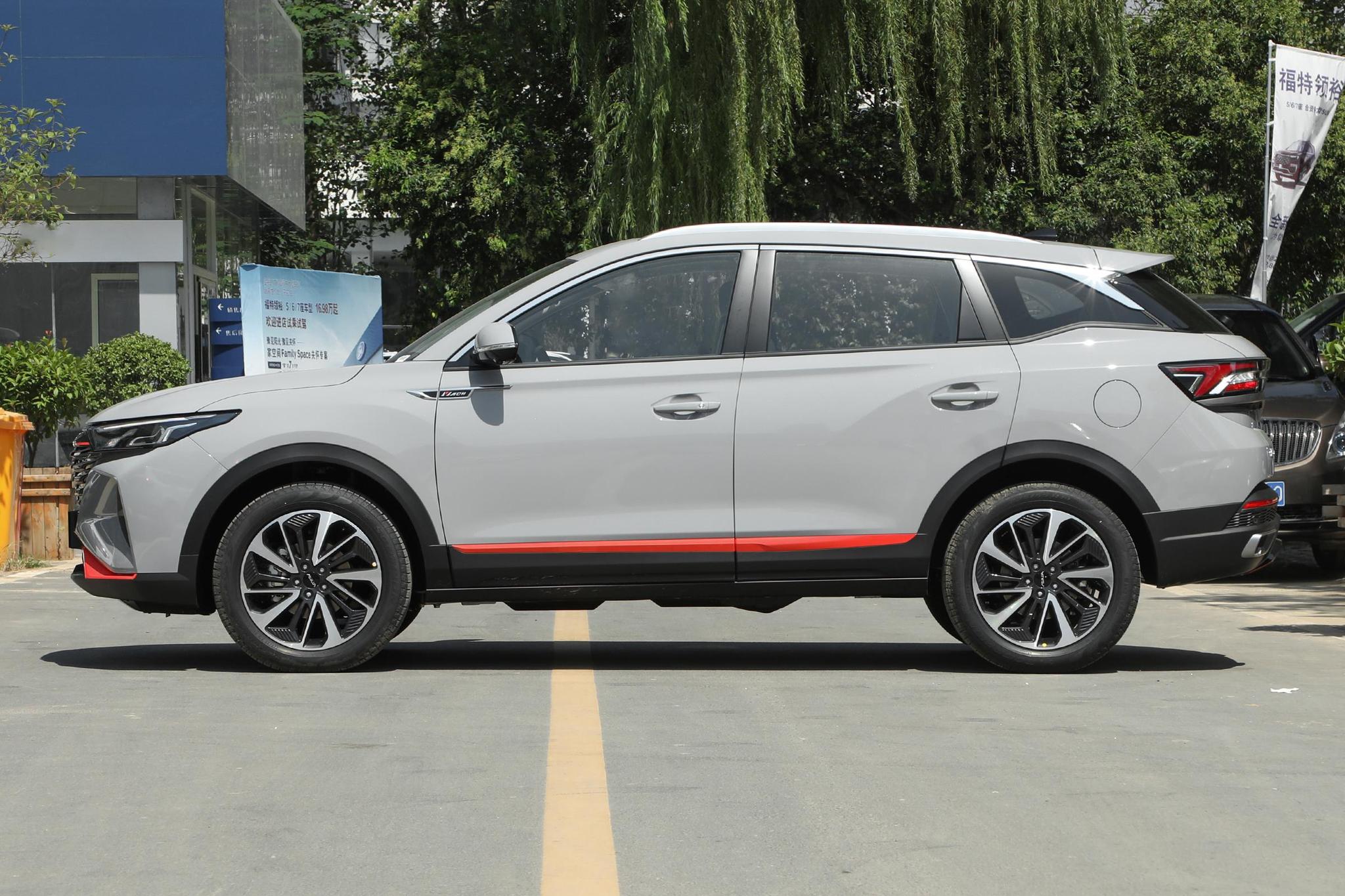 15t能怼别人20t东风风神ax7马赫版是西装暴徒吧