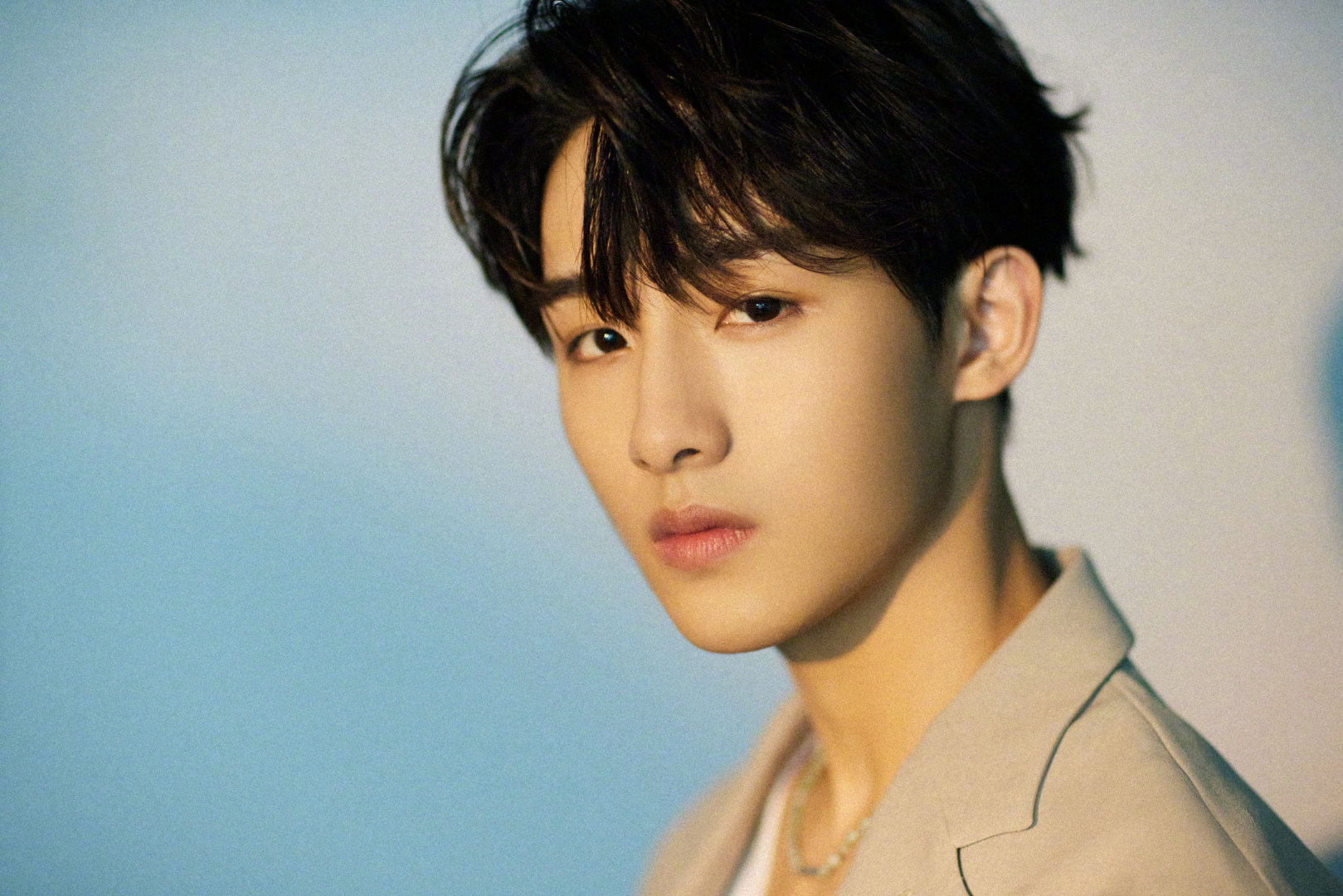 董思成生日写真图集98 祝昀昀生日快乐|董思成|写真|图集_新浪新闻