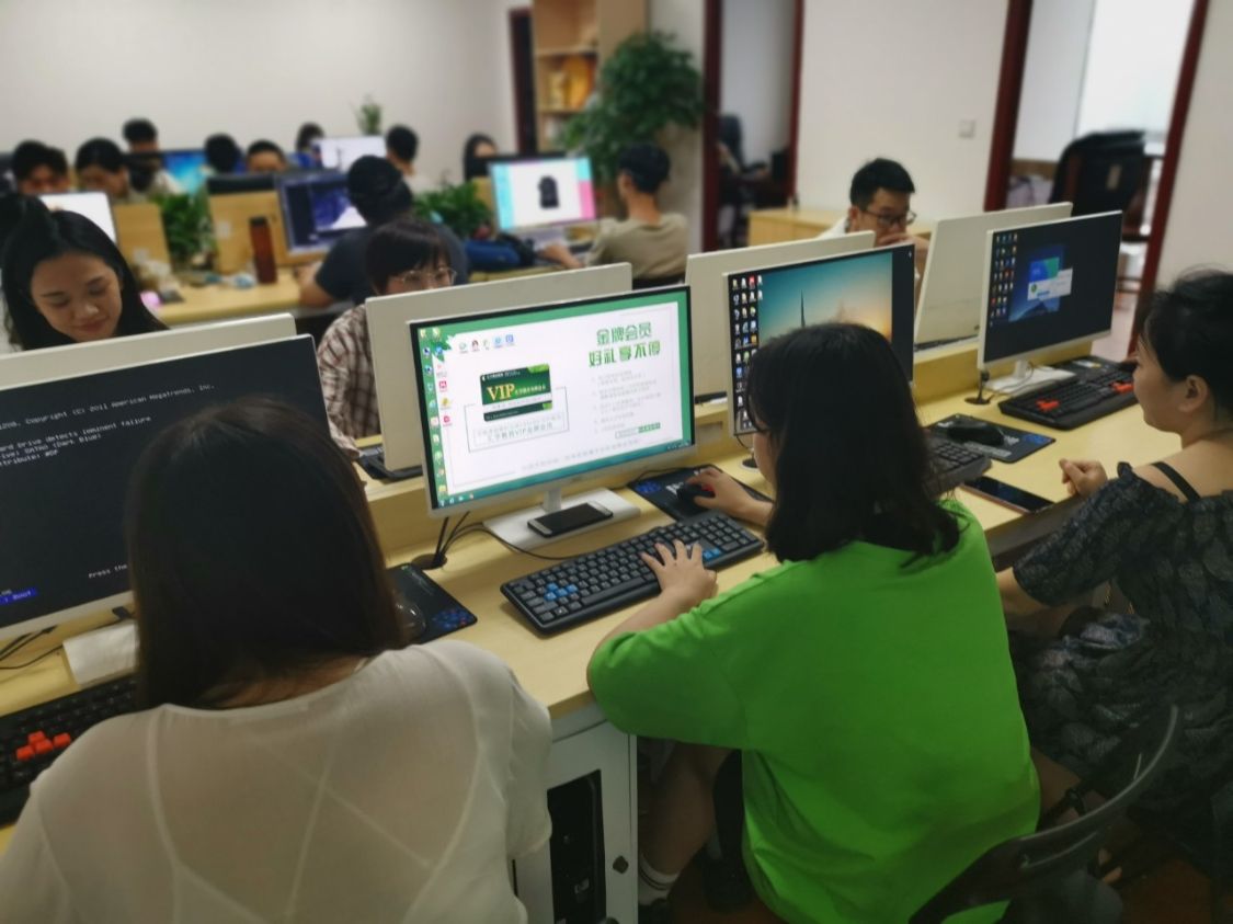 组建电商团队最需要什么资深电商从业者告诉你4点思路