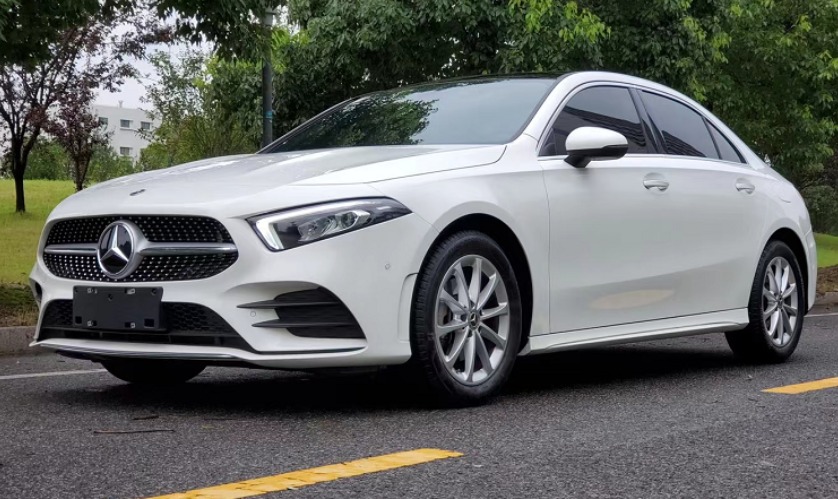 吉利奔驰联手全新a级换装吉利新15t四缸混动燃油版配20t