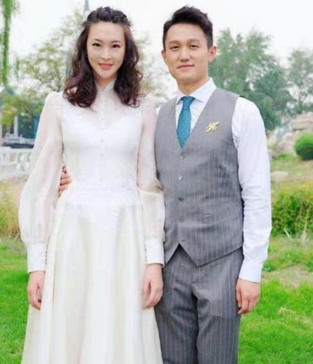 惠若琪与其老公杨臻博在这里希望刘晓彤与王浩能够有情人终成眷属