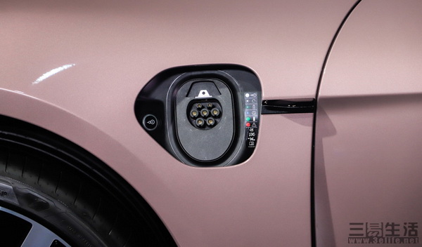 保时捷Taycan后驱版即将量产 明年初澳洲交付休闲区蓝鸢梦想 - Www.slyday.coM