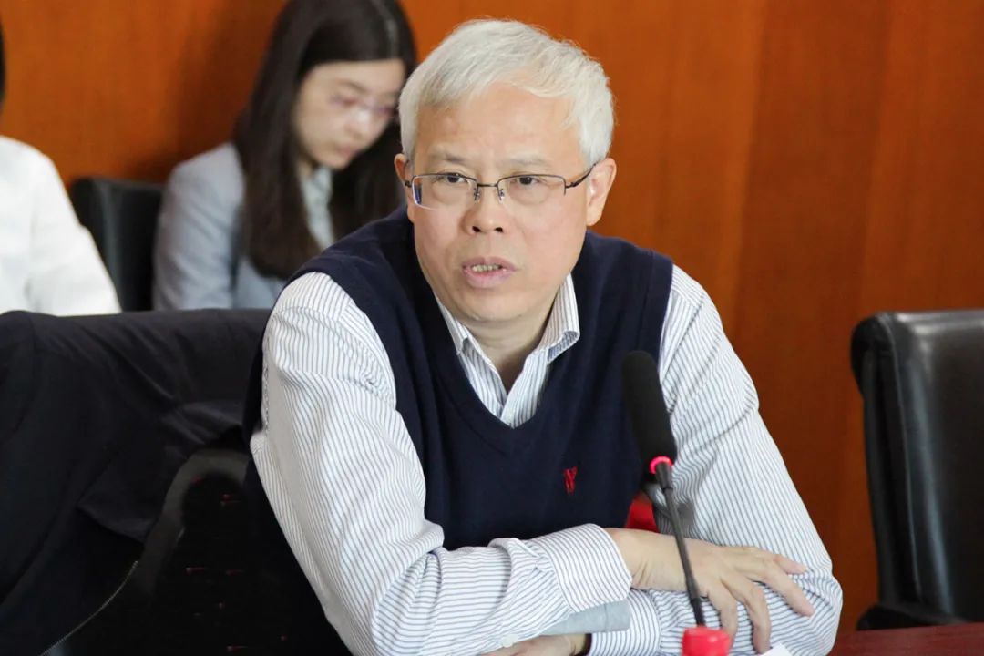 浙商资产管理公司副总裁,中国反洗钱中心前副主任柴青山