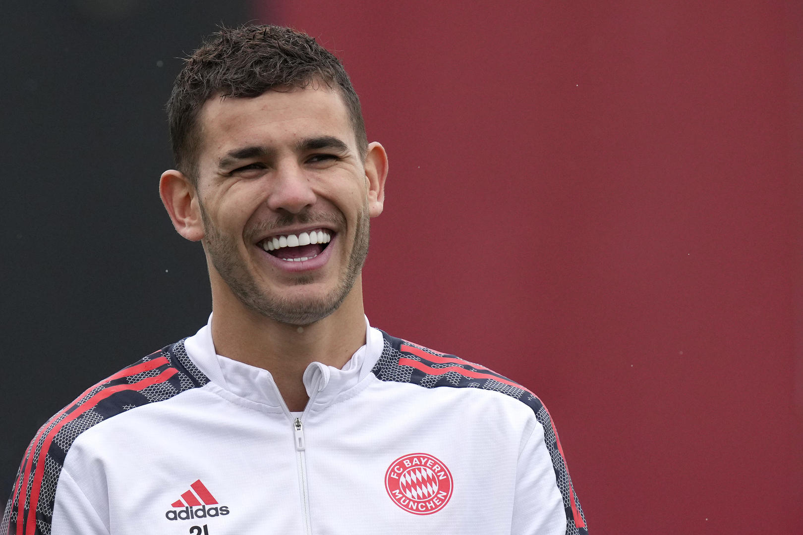 拜仁后卫卢卡斯上诉成功:暂时免除牢狱之灾,只需缴纳9.6万欧元罚款