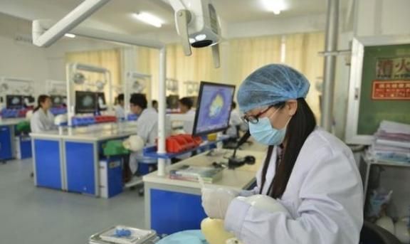 川大学霸寝室,六名女生齐“保研”,包揽国家奖学金、优秀毕业生休闲区蓝鸢梦想 - Www.slyday.coM