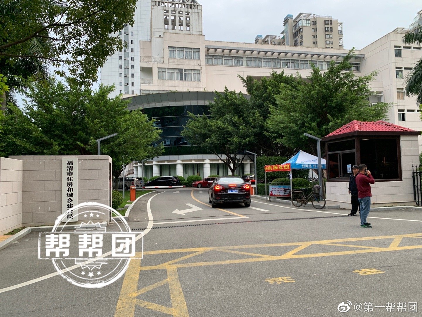 最新进展：业主质疑安置房违规交房，福清市住建局：管不了休闲区蓝鸢梦想 - Www.slyday.coM