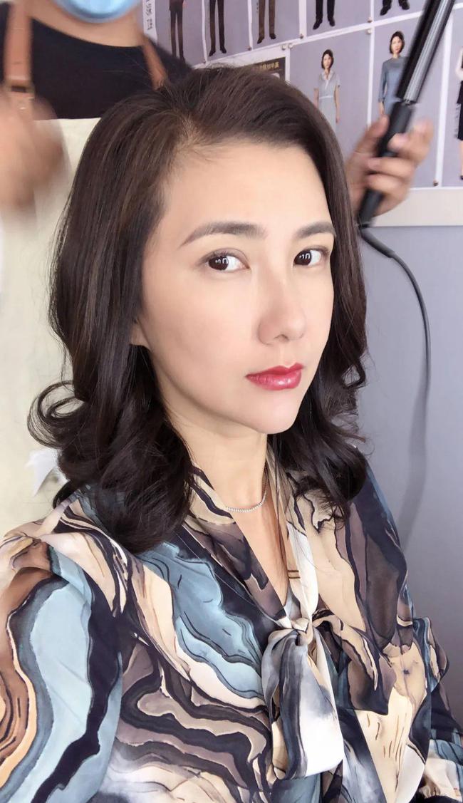 借此爆红嫁名导,39岁的她现状如何|印小天|边潇潇|娱乐圈_新浪新闻