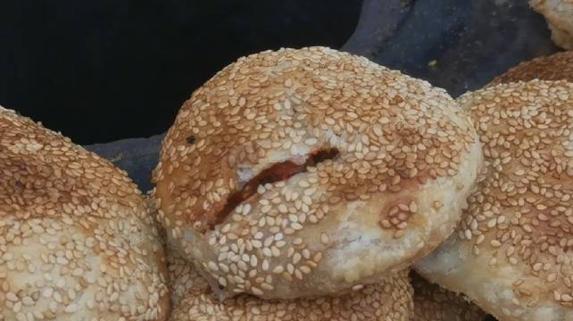 江苏如东,一柱楼的栟(音奔)茶烧饼,栟茶,是地名