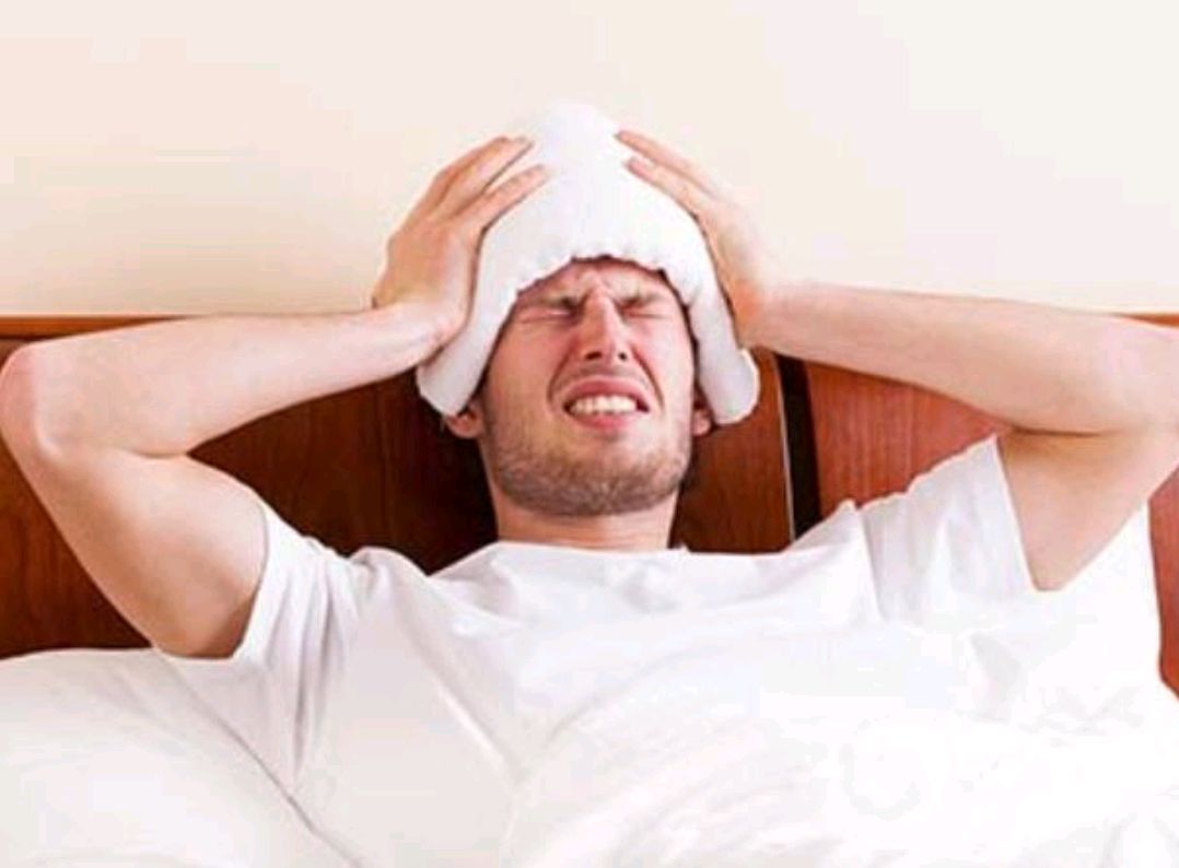 如果在早上醒来,发现床单湿润,这也是晚上出汗了,要考虑阳气不足.