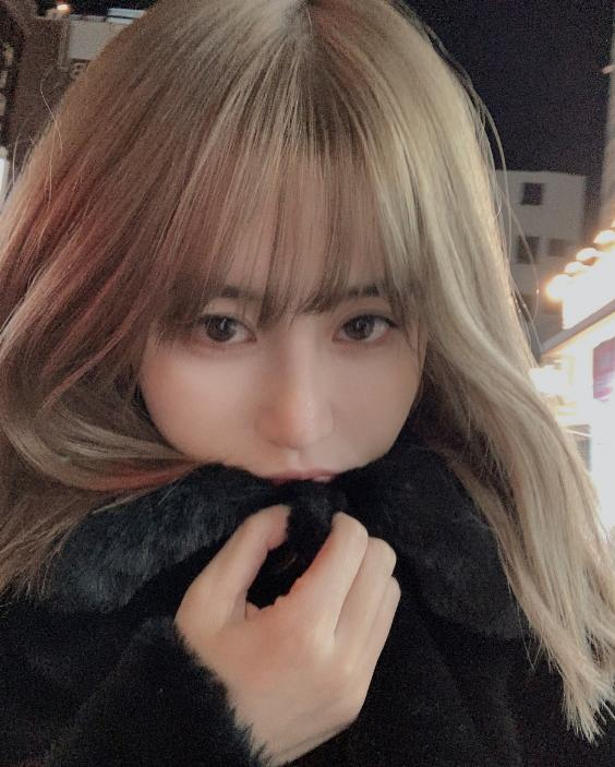 知名选手godv妻子:看到你和他热吻6分钟|选手|电竞|韦神_新浪新闻