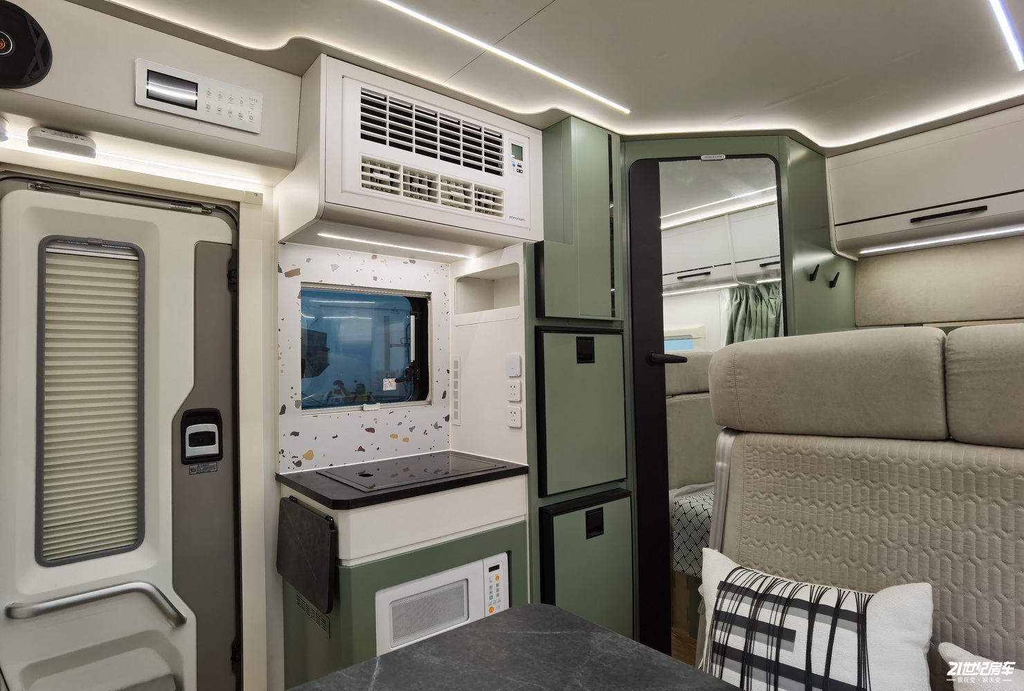 内饰曝光上汽大通探索家t90四驱轻越野房车四驱双涡轮