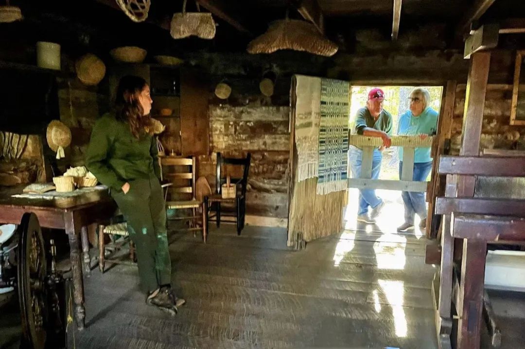 持续两年的贸易战后，新冠疫情又引发劳动力短缺、产业链受阻，美国农民们希望在中国市场看到隧道尽头的光亮。摄影/金焱