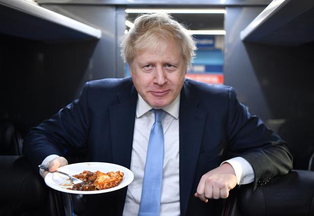 为了炸鱼薯条老冤家英法又开打了法国人把英国的电掐了