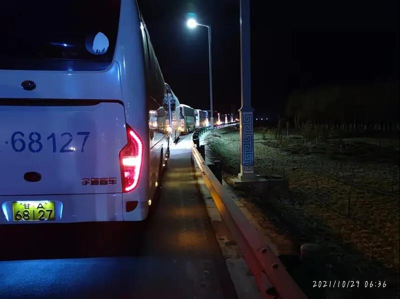 此刻，上海滞留游客正在撤离！有人4点起床，驱车1000公里，还要隔离14天……休闲区蓝鸢梦想 - Www.slyday.coM