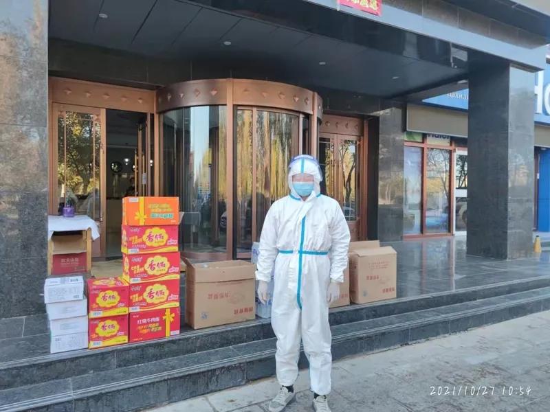 此刻，上海滞留游客正在撤离！有人4点起床，驱车1000公里，还要隔离14天……休闲区蓝鸢梦想 - Www.slyday.coM