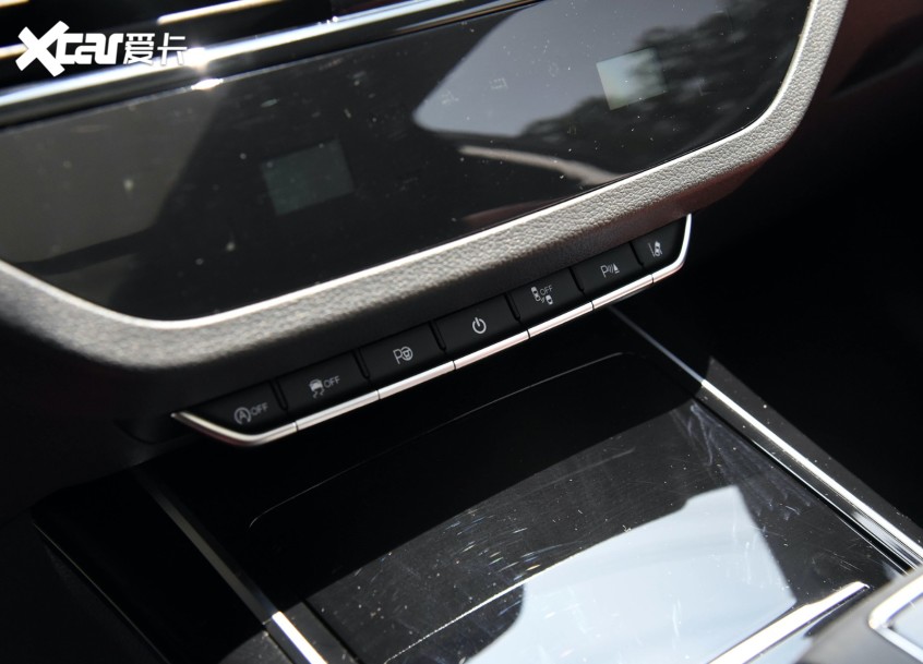 颜值与实力并存 一汽红旗HS5竞争力分析