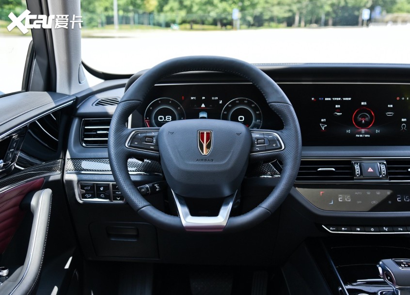 颜值与实力并存 一汽红旗HS5竞争力分析