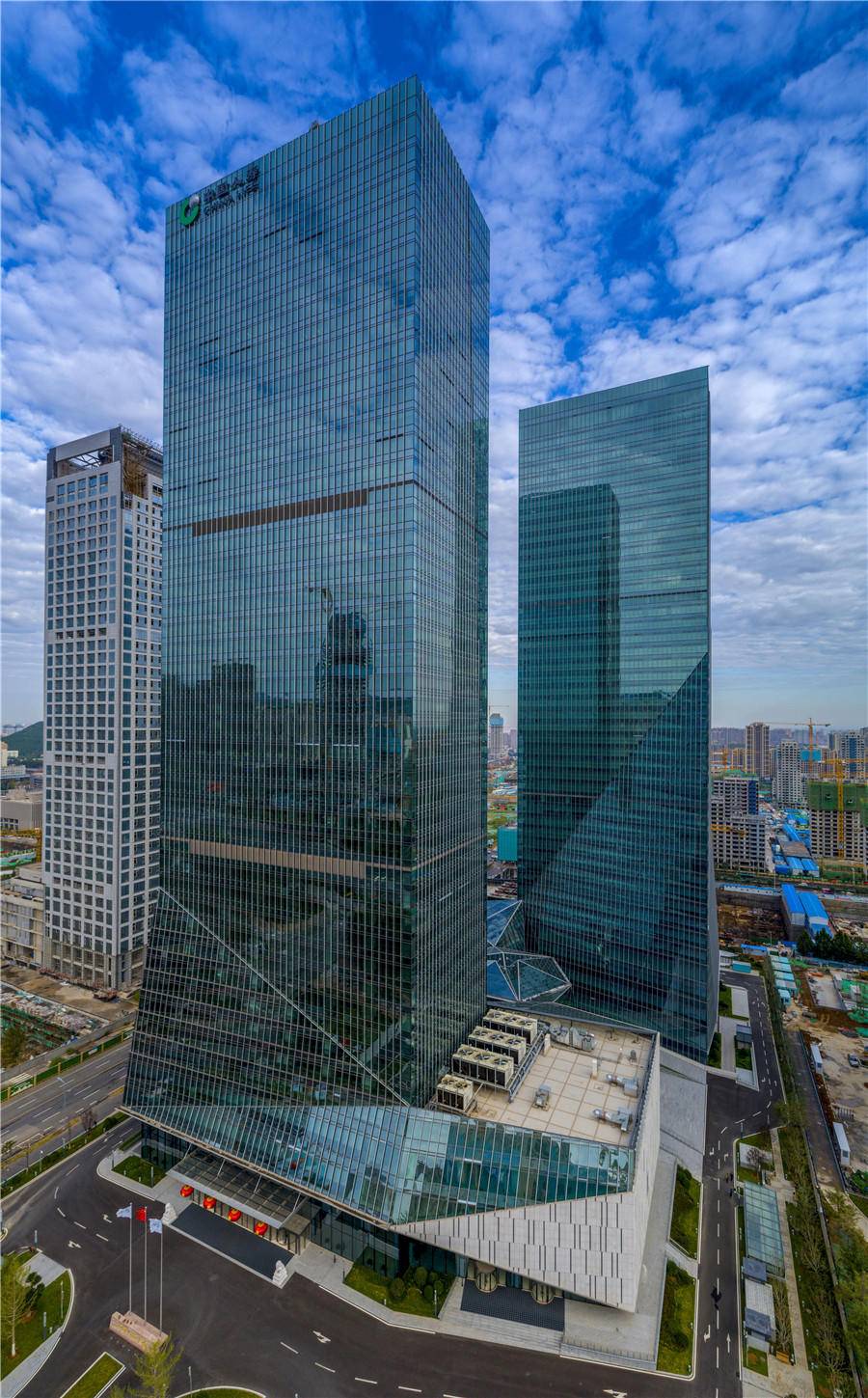 中国人寿大厦(山东)"城市精英运动季"火热启幕|中国人寿|山东省|篮球