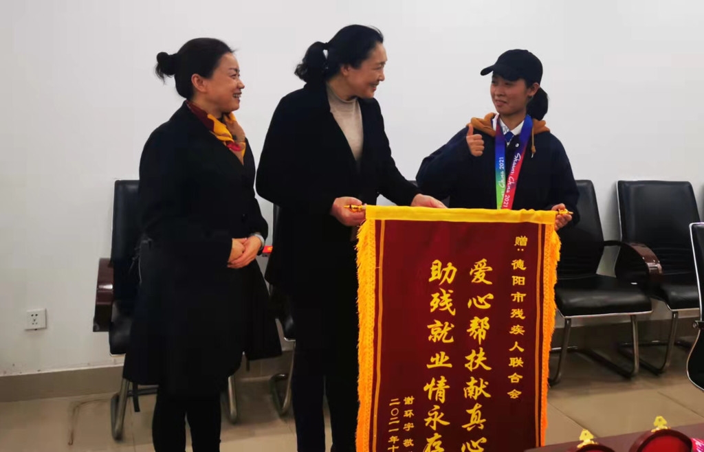 第一次上场就斩获5枚奖牌！00后德阳女孩残运会归来，首先做了这件事……休闲区蓝鸢梦想 - Www.slyday.coM