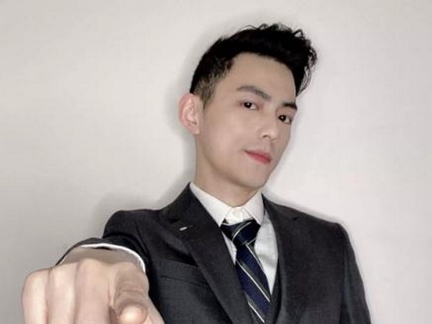 LOL智勋要退出主播圈？每天播10个小时，1周只休息1天