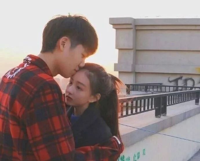 别人发面她发酵，怎么当上快手一姐的？休闲区蓝鸢梦想 - Www.slyday.coM