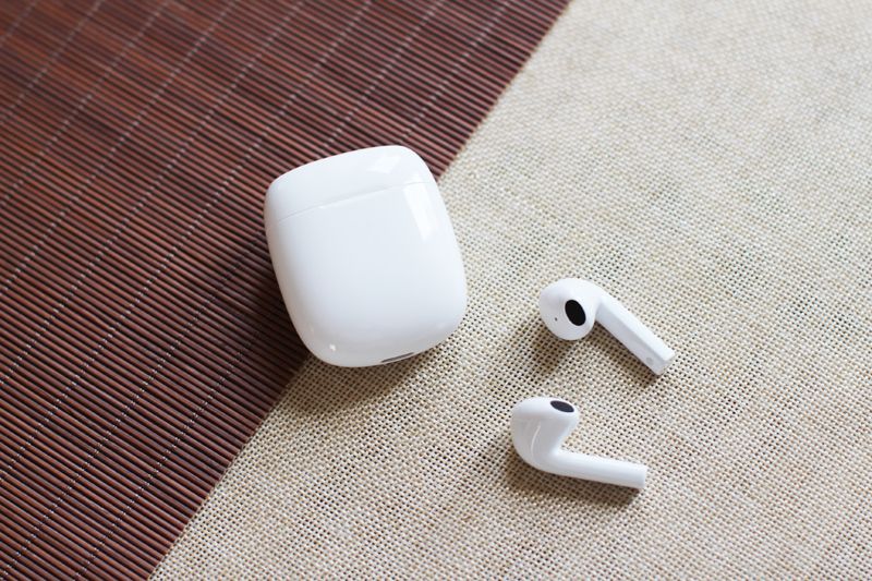 舒适小巧百元无线耳机首选绿联h3小海豚无线蓝牙耳机