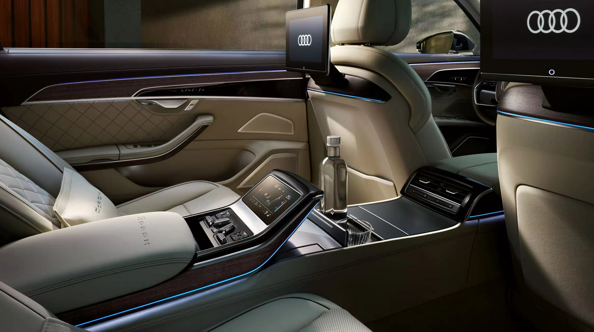 10款奥迪a8l中控屏